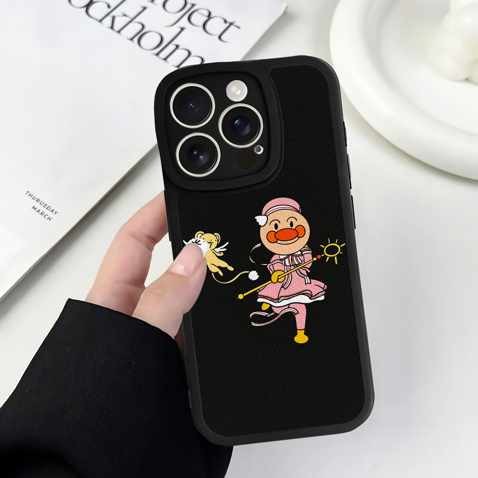（画像用） アンパンマン Anpanman 【iPhone 16シリーズ対応】シリコンスマホケース（レザー調） 材質：シリコン